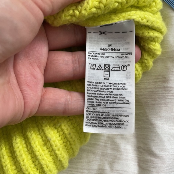 Neon yellow sweater - Picture 8 of 8